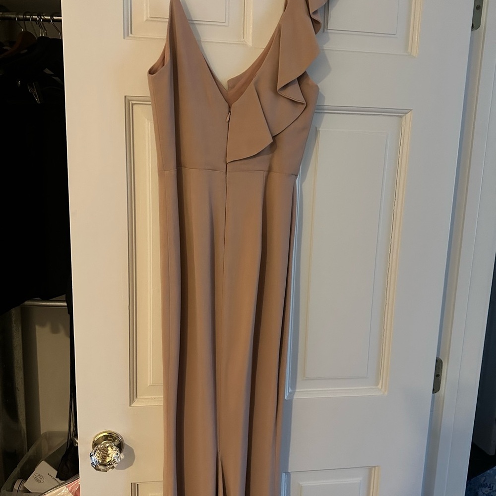 Elegant One-Shoulder Tan Dress